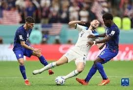 吴前贡献16分5篮板5助攻，两队唯一得分上双的本土球员